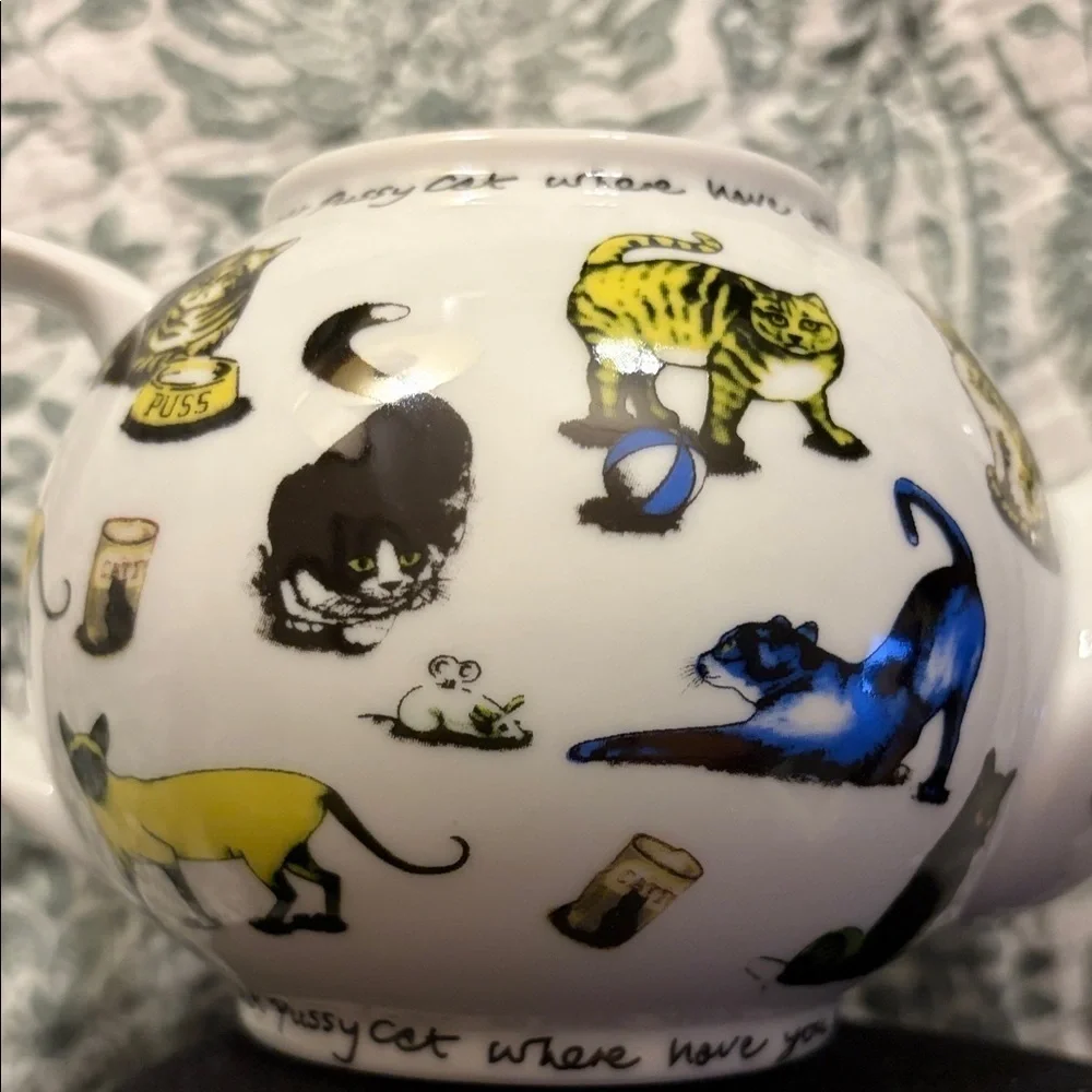 Paul Cardew cat tea Cat-Themed porcelain Teapot with Lid 48 oz.